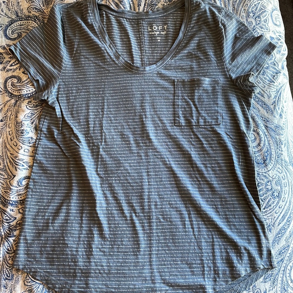 LOFT Vintage Soft short sleeve in great condition!